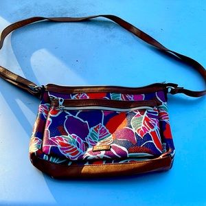 Relic purse handbag